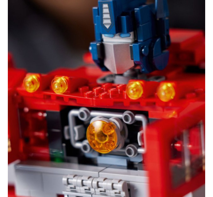 LEGO Конструктор LEGO Icons Optimus Prime 1508 деталей (10302)