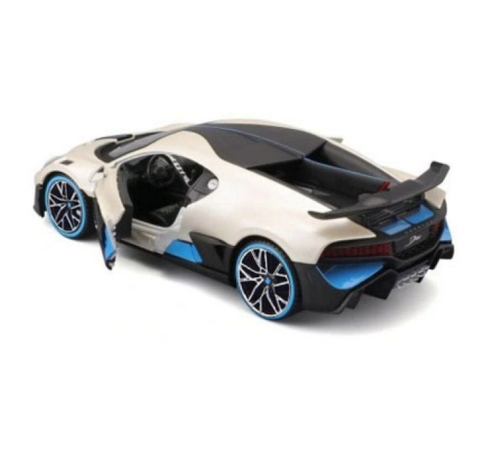 Maisto Машина Maisto Bugatti Divo білий 1:24 (31526 met. white)